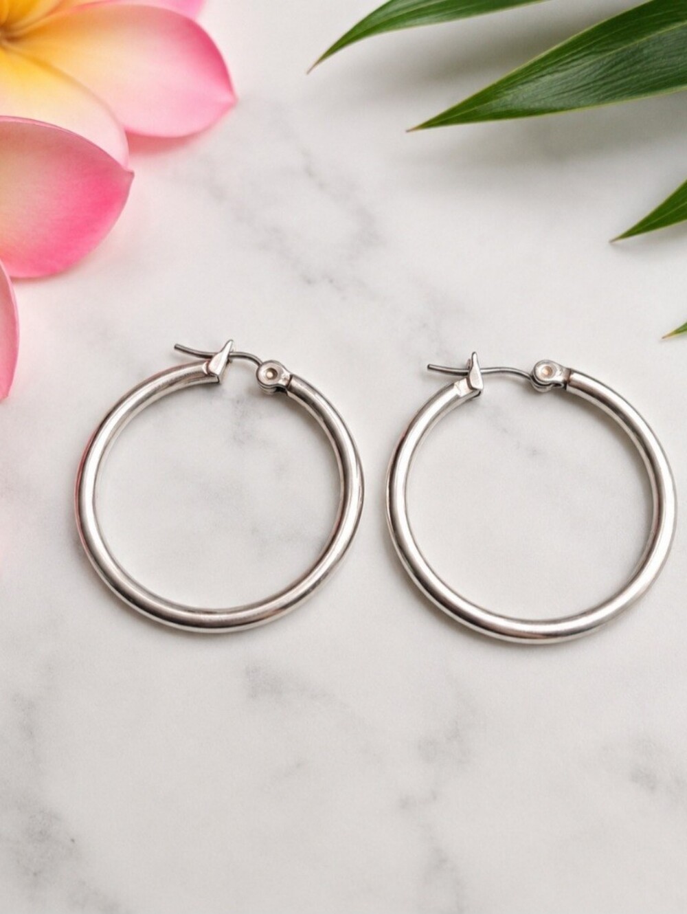 ✨ Classic Silver Hoop Earrings ✨